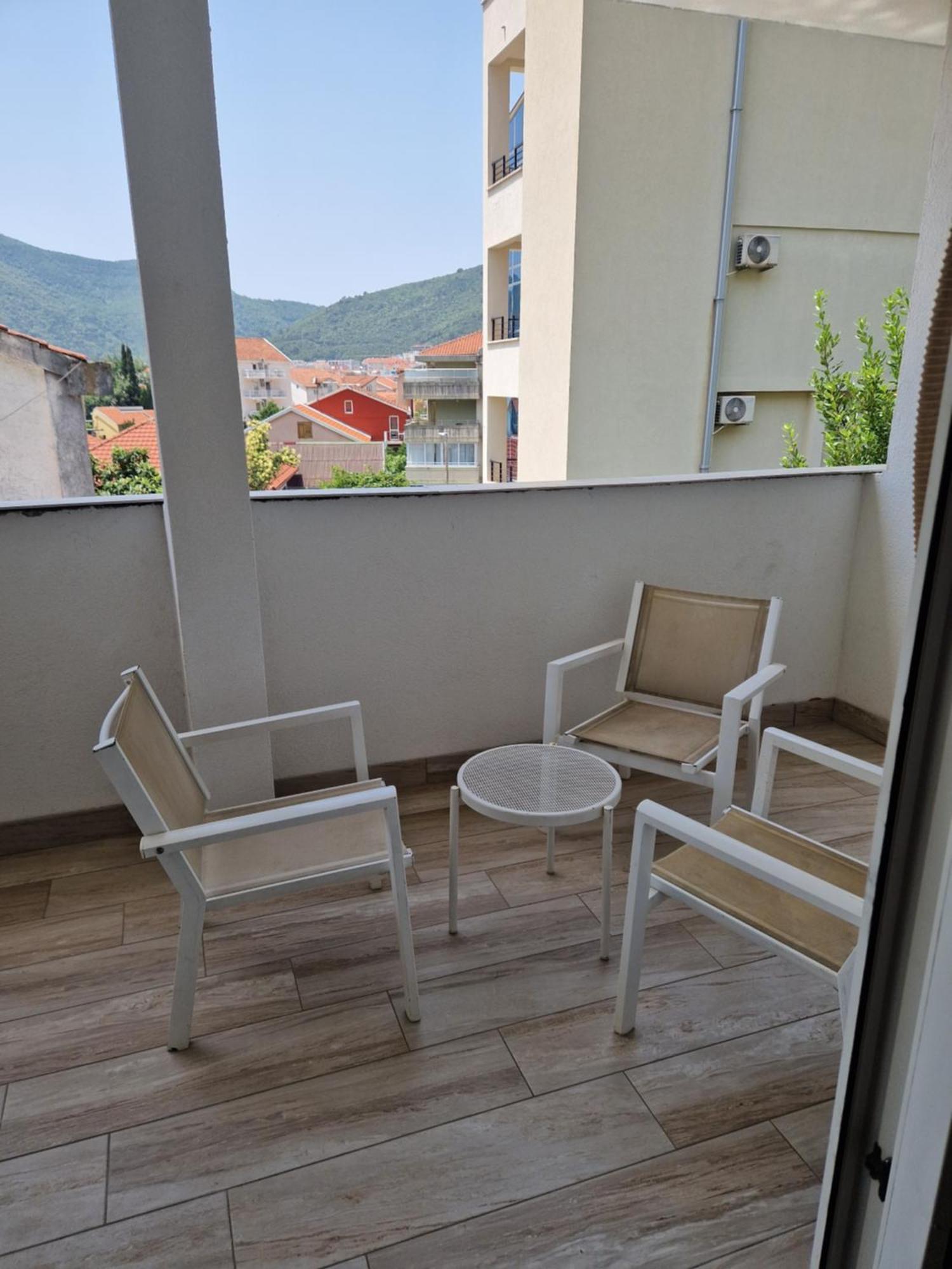 Villa Golf Μπούντβα Εξωτερικό φωτογραφία
